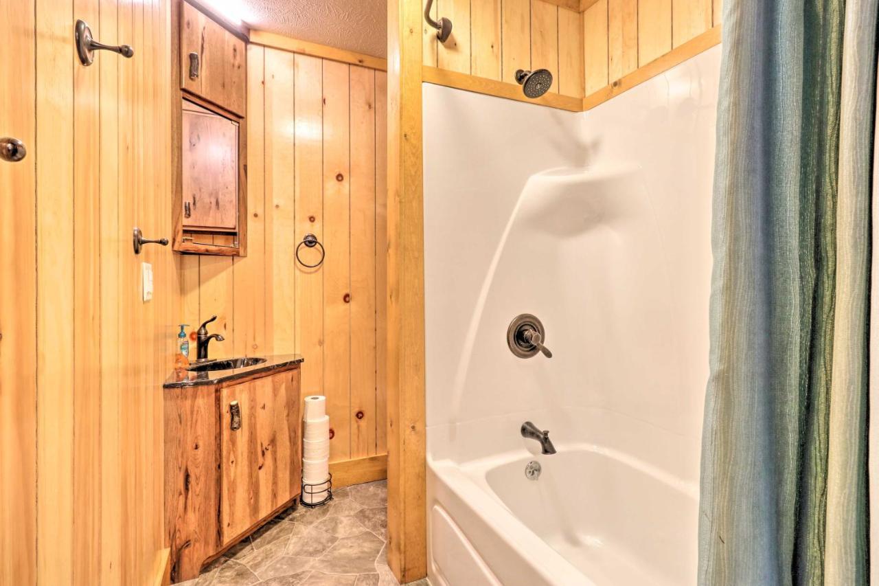 Cozy Haven Of Rest Home With Amish Country Views! Shipshewana Esterno foto
